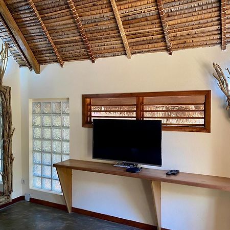 La Perle Rare De Nosy Be Hotel Ambatoloaka  Bagian luar foto