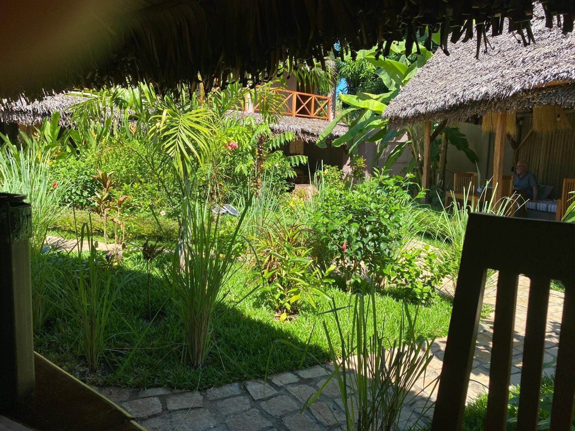 La Perle Rare De Nosy Be Hotel Ambatoloaka  Bagian luar foto