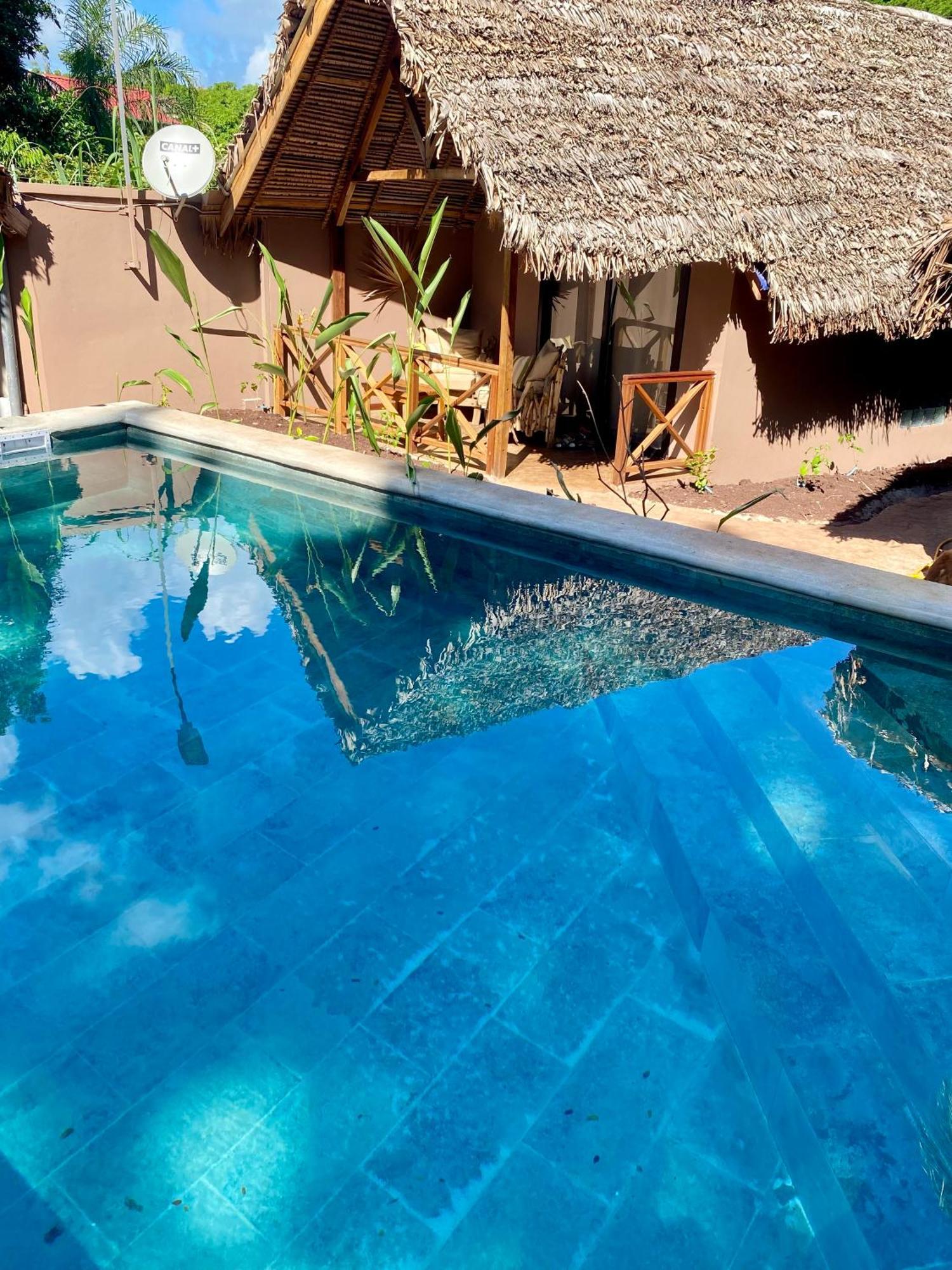 La Perle Rare De Nosy Be Hotel Ambatoloaka  Bagian luar foto