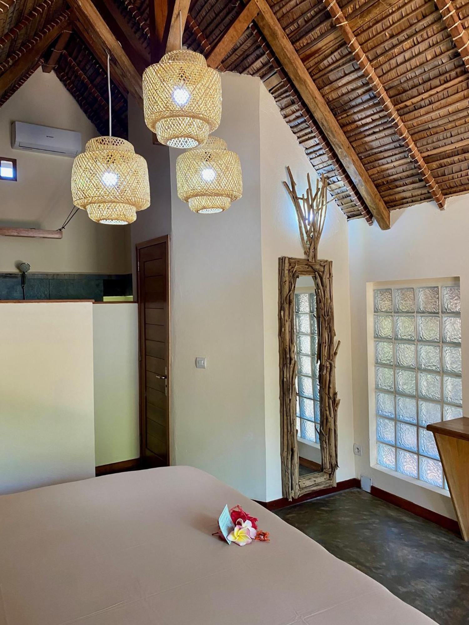 La Perle Rare De Nosy Be Hotel Ambatoloaka  Bagian luar foto